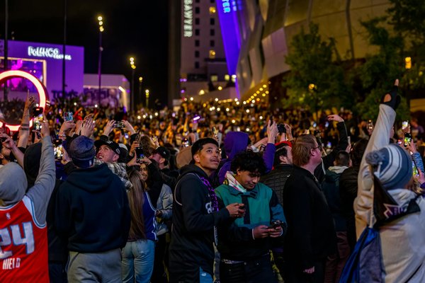 Plongée dans l'art : les impacts psychologiques des expériences immersives sur les visiteurs